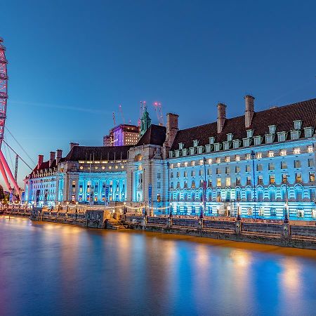 London Marriott Hotel County Hall Exterior photo