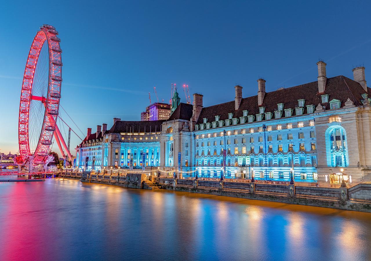 London Marriott Hotel County Hall Exterior photo